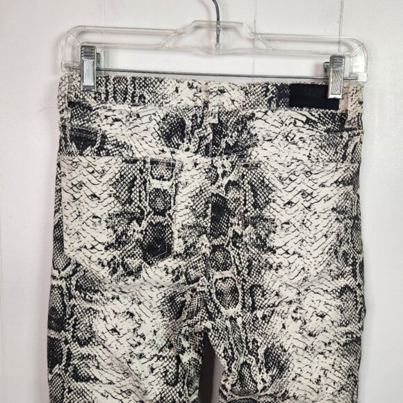 The People Vs Snakeskin Low Rise Jeans Rascal New NWT Size 8 Animal Print Skinny - Picture 5 of 10